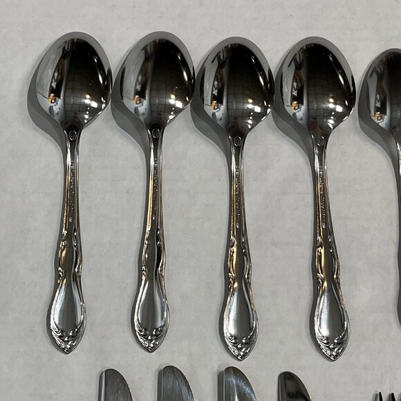 Rogers Stainless By Oneida Homestead 16‎ PC Set 4 Ea Place Setting - Picture 12 of 16